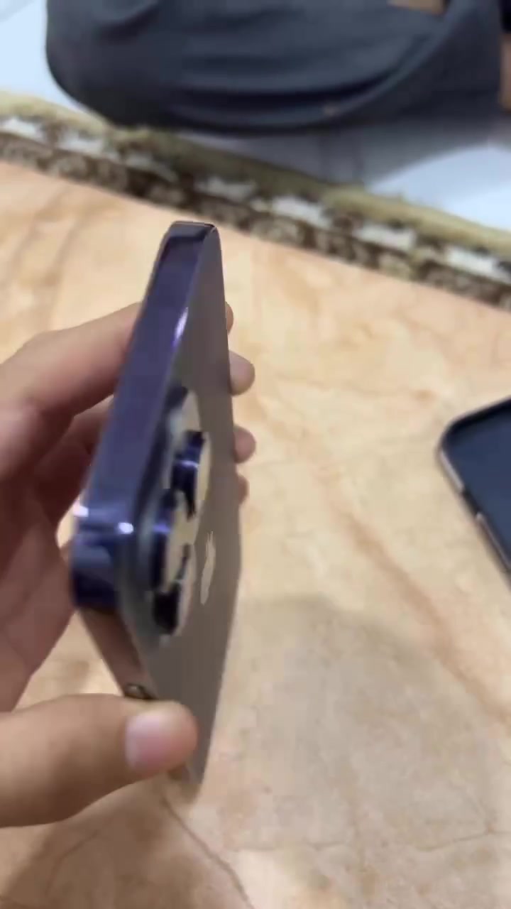 سلام عليكم من رخصة الادمن

للبيع آيفون 14 برو ماكس (iPhone 14 Pro Max) النسخة الأوروبية الرسمية 🇪🇺🔥
الموديل: A2894 (النسخة الأوروبية والعالمية الأصلية - يشيل شريحة عادية SIM + شريحة إلكترونية eSIM).
الذاكرة: 256 جيجا.
اللون: البنفسجي الملكي المميز (Deep Purple).
البطارية: 92% فول، خير من الله وبأداء ممتاز وقوي جداً 🔋
النظافة: الجهاز قمة بالنظافة (ولا خدش)، شبه جديد وأخو الزيرو، ما مفتوح ولا مصلح ولا داخل صيانة نهائياً وبشرط الفحص وين ما تريد.
الملحقات: الجهاز بدون ملحقات (فقط الموبايل).
الموقع: الأنبار - القائم (حصيبة).

الجهاز مال مستخدم وناعم حيل وما بيه أي نقص، والشراي المكتفي والجاد يتفضل خاص وما نقصر وياه بالمعقول.
تواصل *********** واتساب

