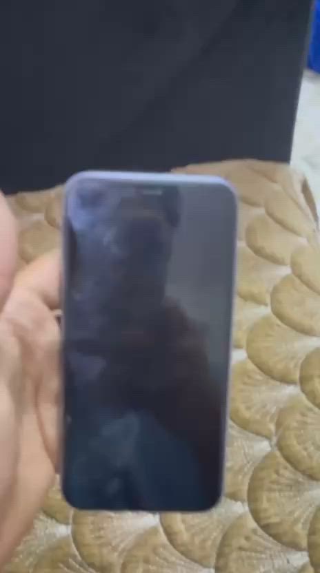 سلام عليكم ايفون ١١ عادي جهاز ما مفتوح ابد ولا مصلح ولا داخل تصليح الجهاز ما بي اي كسر او شخط الجهاز بطاريتة ٧٦ لان الجهاز ما مفتوح ابد المساحة مالتة ٦٤ السعر ٢١٠ وبي مجال مكاني بغداد الشعب ***********
