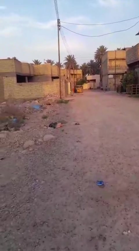 سلام عليكم معروضه عدي كاعد بل رئاسه العبيدي الكاعد ركن حلوه  مساحته 120 الجبه 8  النزال 15 رقم الهاتف ***********
