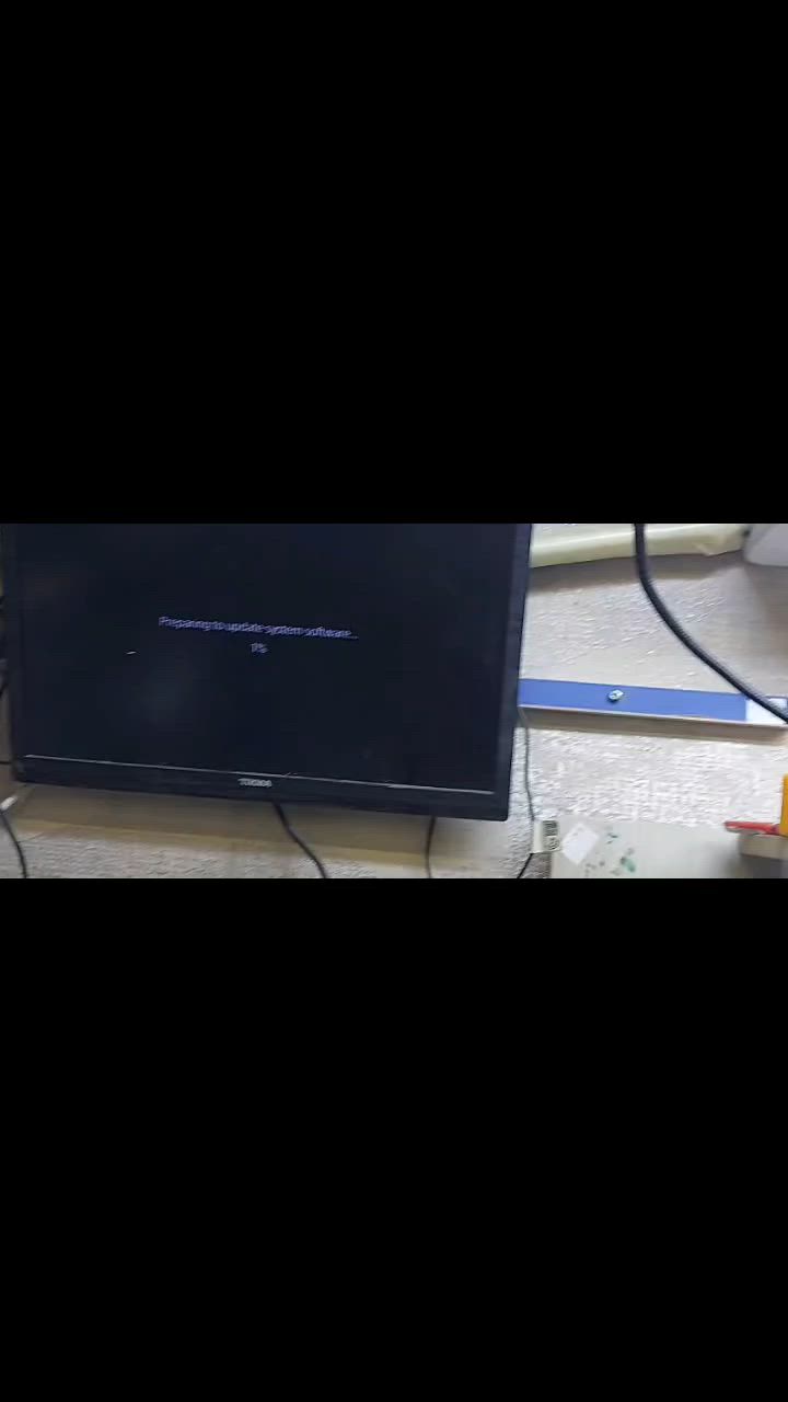 السلام عليكم بلي 5 نضام 10.00 قابل للتهكير 
جهاز بي مشكله ما يقبل تحديث يطلع خطا 
الجهاز نفتح طلبو على صيانه 150 الف ما صلحته 
شغال كدامكم اي مشكله مابي 
ابيعه بدون اي ملحقات  السعر 275 الف 

للتواصل ***********
