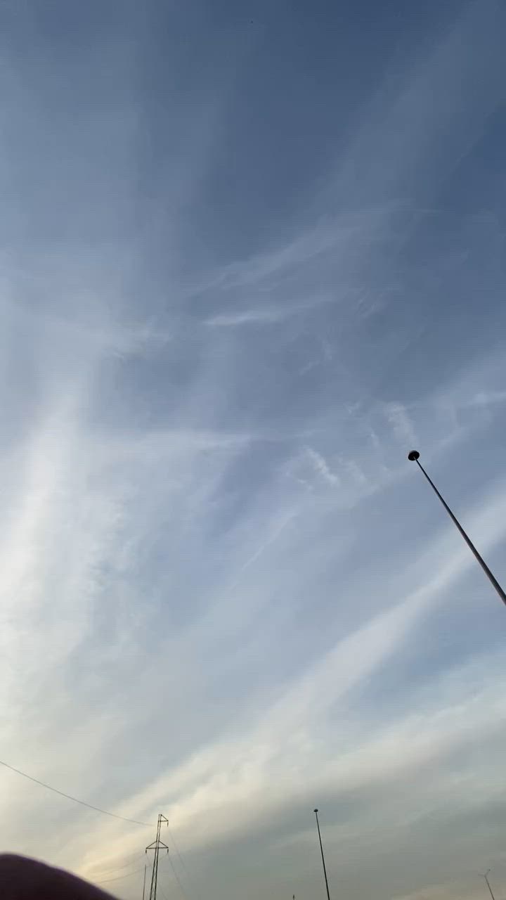 يالله رام ٢٠١٢محدثه ٢٠٢٠بالكامل سياره عليه كت كامل شركت تاب معلايه ٢٠ انج عليه اضفات حلوه من دعميات ثقيل طبلات دبلات اكسل سياره لون رصاصي غير محدد مرشوشه خشن للجماليه قابل للازاله سياره جاهزه مكينه جديده ٤٧٠٠تبريد وياه تخم تاير احتياط ومكينه هم حتياط بيع او مراوس اني حاضر ***********
