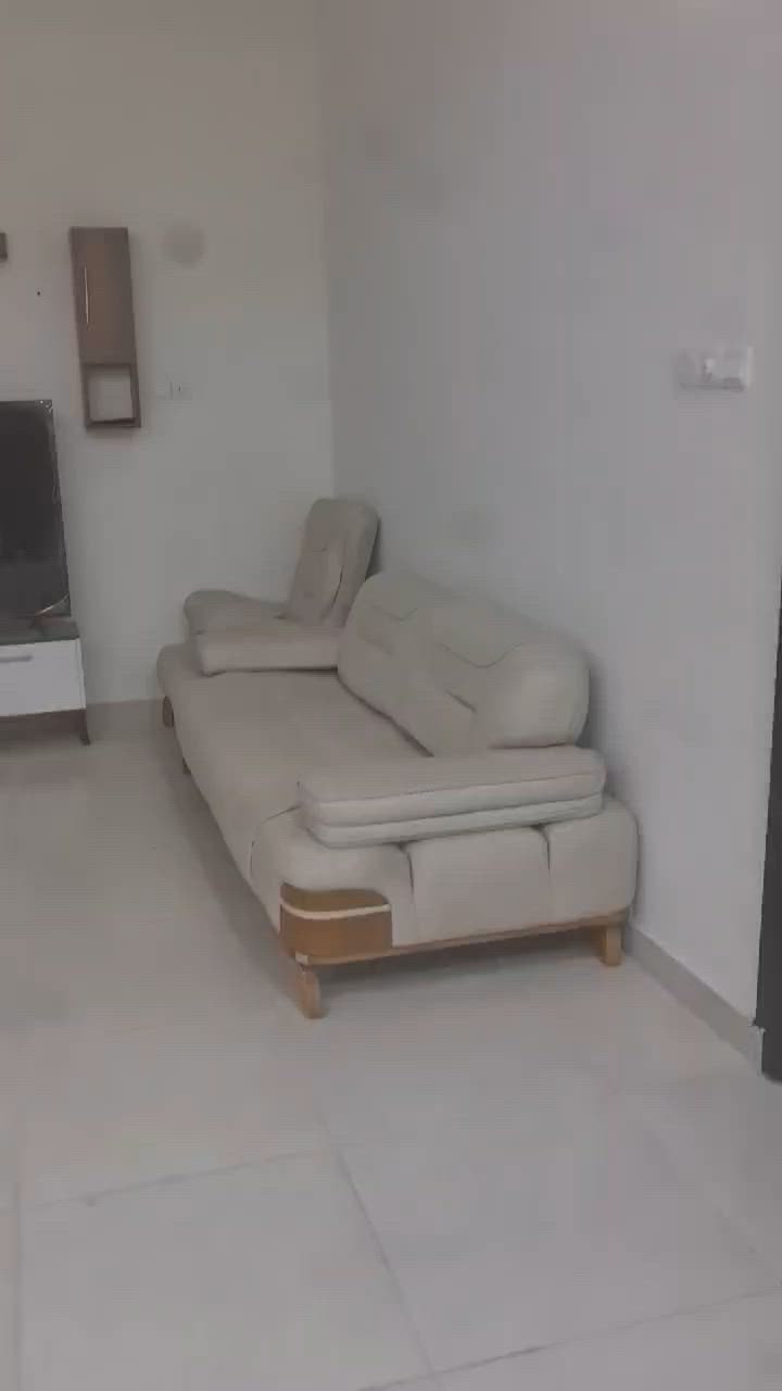 السلام عليكم تخم قنفات اربع ايام من شتريته زلغ ما بيه نضيف احتاجيت واريد ابيعه اخذته بمليون و600 وريده بمليون و100 وبيه مجال بسيط


**إذا كنت صاحب هذا الإعلان وتريد حذفه لأي سبب، رجاءا أرسل رسالة إلى الدعم الفني**
