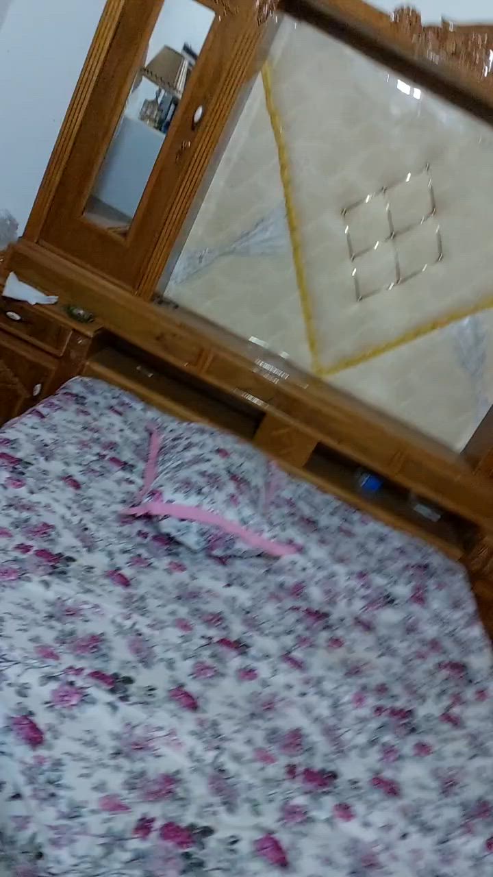 السلام عليكم  غرفه نجاره صاج استخدام اشهر للبيع  للتواصل عله هذا الرقم***********
