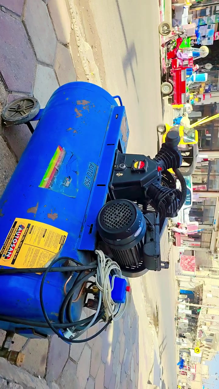 كمبريسر حجم 250 لتر جاهز شرط الفحص ملف نحاس 
السعر 400
ميسان العمارة 
***********

