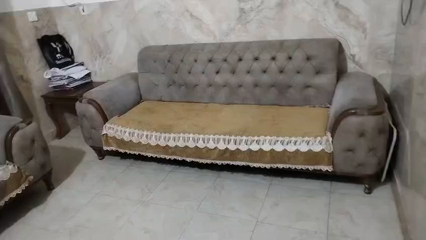 السلام عليكم تخم للبيع ١٠ مقاعد ونضيف عنوان بياع الشرطه الرابعة متواجد واتسَاب وماسنجر واتساب ***********
