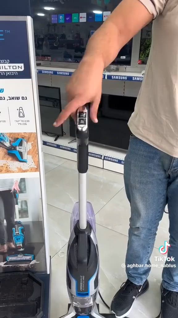 تكنس وتمسح مكنسه بيسيل 
ماخذتها ب ٣٠٠ استعمال قليل


**إذا كنت صاحب هذا الإعلان وتريد حذفه لأي سبب، رجاءا أرسل رسالة إلى الدعم الفني**