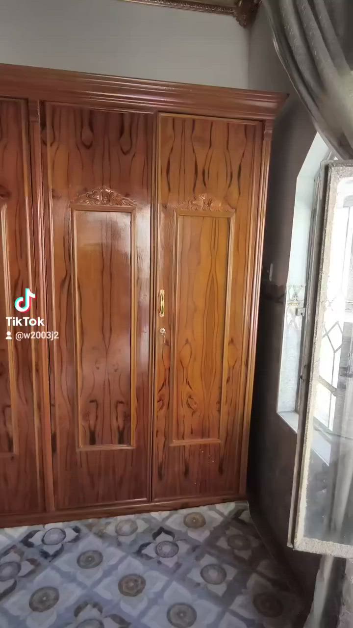 البيع غرفه نضيفه هيه والدوشك ماله هذه رقمي ***********
