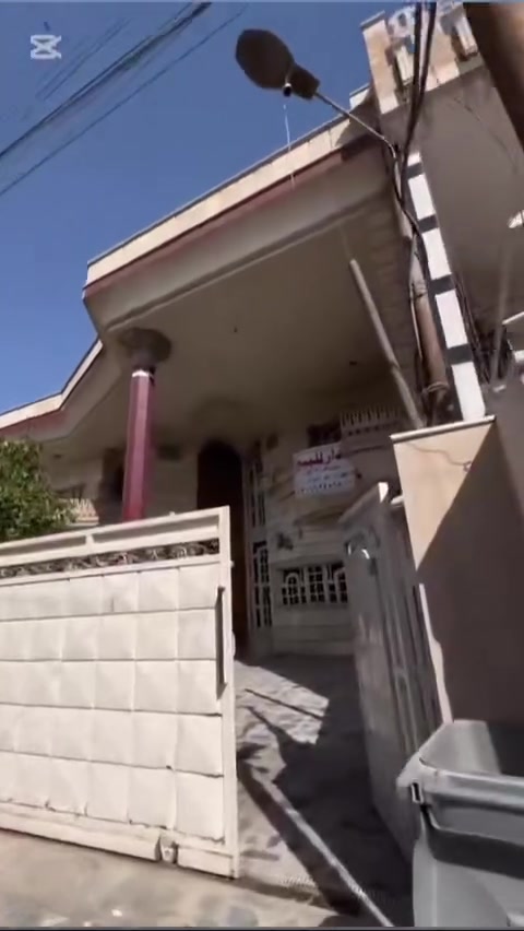 بيت للبيع🏠 في حي بساتين الضباط 300م
قرب سريع محمد القاسم الجديد 
طابو ملك صرف
واجهة 15 نزال 20 
يحتوي البيت على حديقة 
و غرفة ضيوف استقبال 
مع صالة كبيرة
مع مطبخ كبير
 يحتوي على 6 غرف 
3 من الغرف تكون نضام سويت 
ويحتوي بيت بالكامل حمامات عدد 5
لاستفسار الاتصال على هذا الرقم
***********
