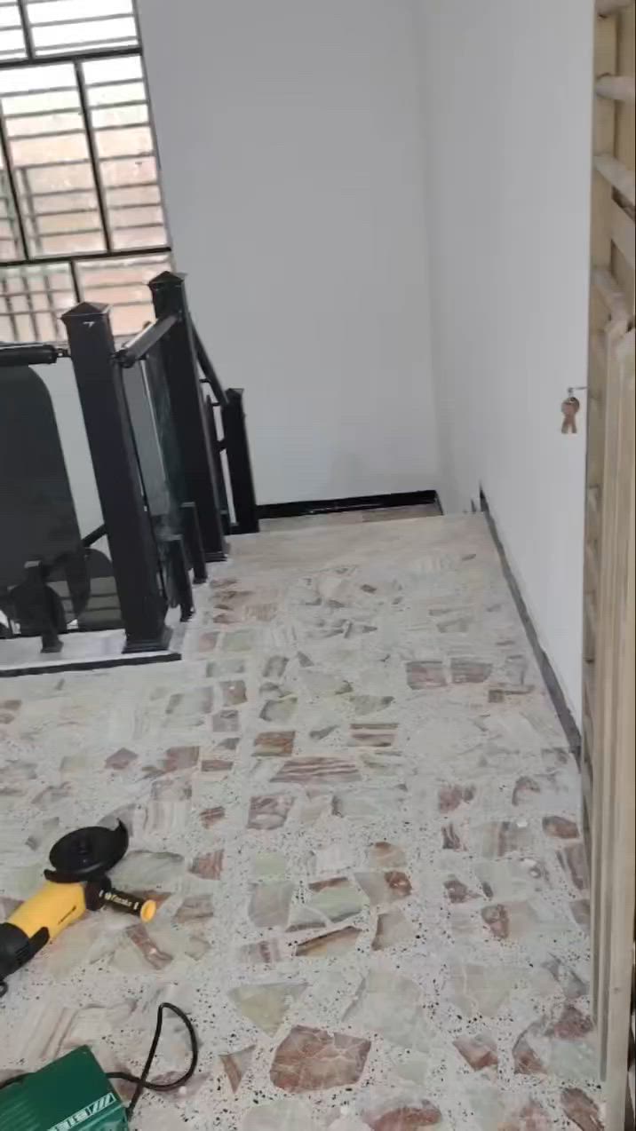 السلام عليكم ورحمة الله
خلفه ارضيات جدران واجهيه
شرط تسليم هندسي
هذه رقمي *********** اتصل وتدلل
اللهم يرزقكم برزقه الحلال بحق محمد وال محمد
