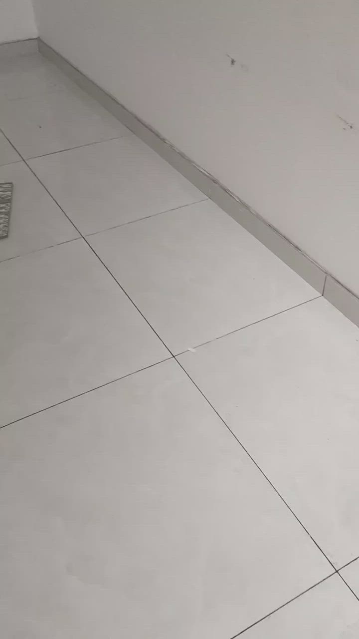 متفرغ حالين  نضافه سرعه التزام بالعمل مانطلع من البيت لمن يكمل خلال 20 يوم يكمل بيتك  خلفات ثنين   ***********
