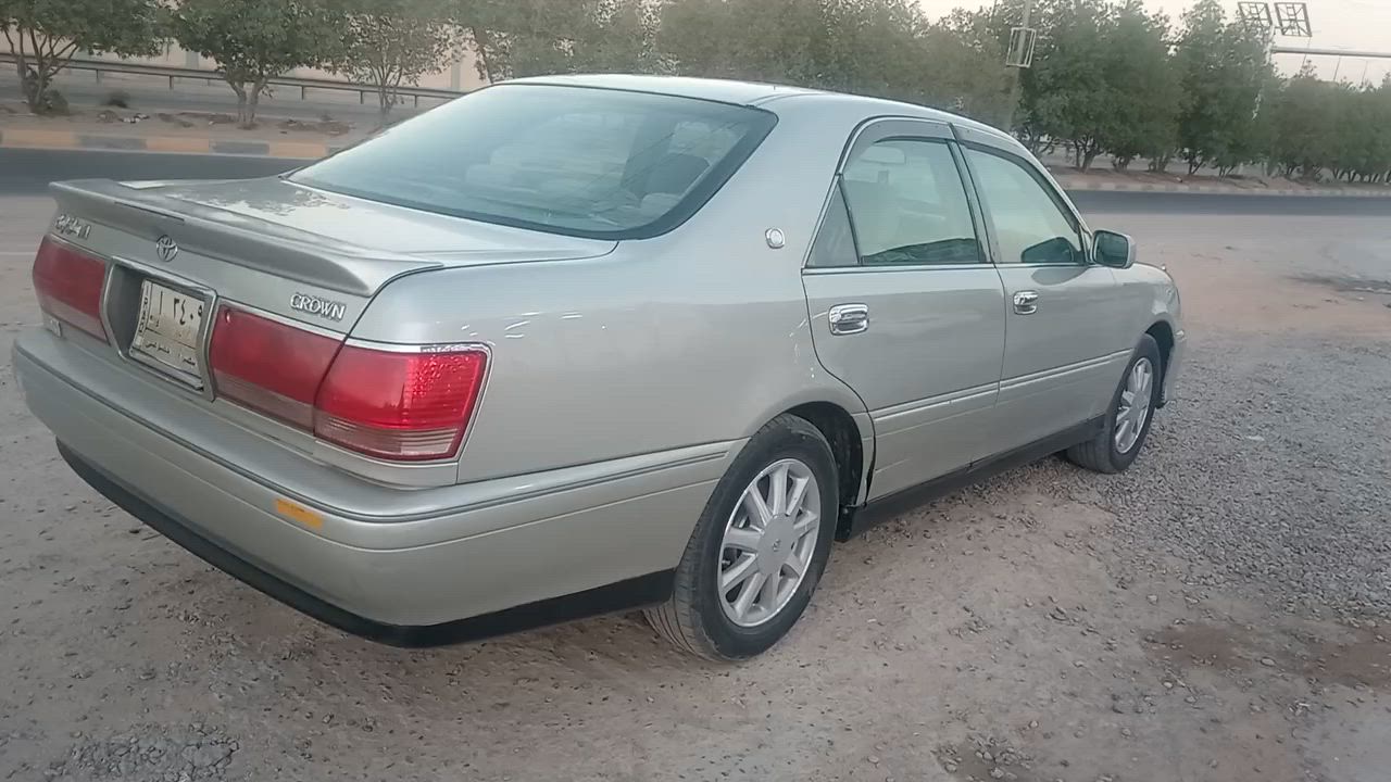 ملكه جنون موديل ٢٠٠ رقم بصره مشروع وطني سنويه مجدده ال 29 تحويل مباشر سياره مكفوله من ضربه وتبديل محرك وكير شرط حداديه جديده سياره بسمي مكينه فيفتي تبريت خلفي عدا الفتحه مابيه للستفسار *********** للمراوس
