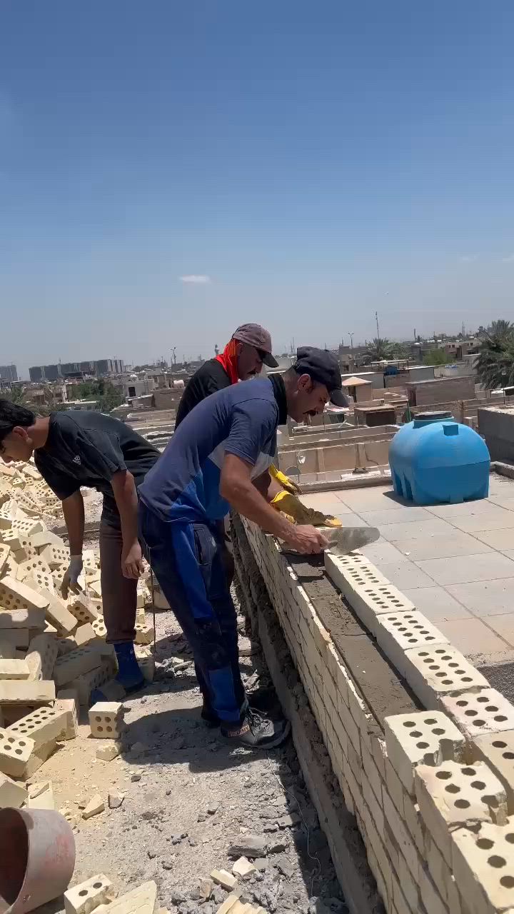 السلام عليكم من رخصت الادمن خلفه بناء ومقاول متفرق حاليآ عملي داخل بغداد فقط للاستفسار الاتصال على رقم الهاتف متوفر واتساب *********** الله يرزق الجميع يارب @

