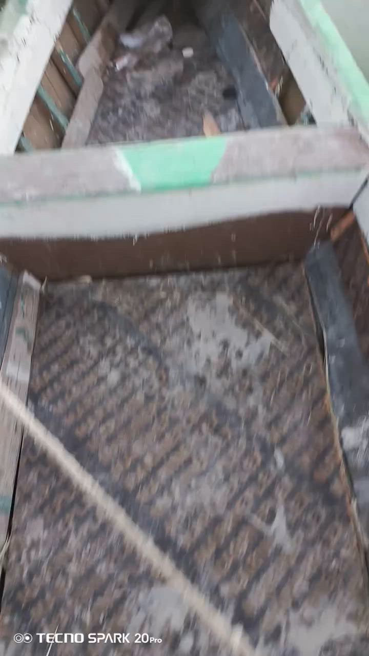 ***********
