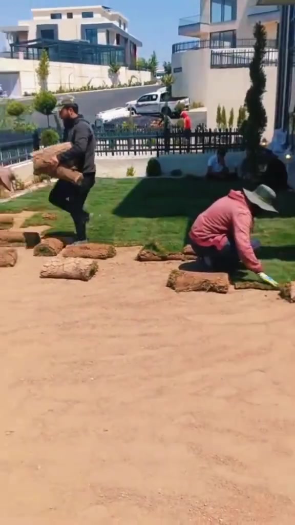 مزارع ديالى للثيل الطبيعي 🍀
متوفر كافة انواع الثيل 🍀
( امريكي - الهندي - الايطالي - الفرنسي )
لتجهيز... مشاتل🌴
والدوائر حكوميه🏦
منازل🏡 
منتزهات🏄
موجود خدمة توصيل 🚕
لكل محافظات العراق 🚕
للطلب يرجى التواصل مع الصفحة او مراسلة واتساب او الاتصال على :
***********‏##‏‪***********‬‏
