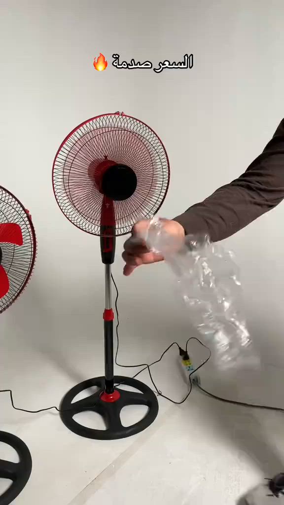 الجو صار نار ومحتاج نسمة هواء باردة تبرد عليك بيتك أو مكتبك؟ ☀️🔥سعر30 ألف فقط توصيل بغداد 3الف محافظات 5الف
مروحة بهارات العمودية 16 إنج وصلت لتغير جو الغرفة بلحظات! 🌬️

تصميم فخم باللون الأسود والأحمر مع 5 شفرات لدفع هواء جبار 🦾

المروحة تشتغل بصوت هادئ جداً وماطور اقتصادي يصحى وياك ب40 واط بس ✨

بيها 3 سرعات مختلفة مع ميزة الدوران الأفقي واسع الزاوية لتغطية الغرفة ✨

ارتفاعها قابل للتعديل لحد 120 سم مع قاعدة دائرية ثابتة تمنع الاهتزاز 💎

اطلبها هسة واستمتع بأقوى تبريد وانتعاش بأقل سعر.! 👇
الجو صار نار ومحتاج نسمة هواء باردة تبرد عليك بيتك أو مكتبك؟ ☀️🔥سعر30 ألف فقط توصيل بغداد 3الف محافظات 5الف


**إذا كنت صاحب هذا الإعلان وتريد حذفه لأي سبب، رجاءا أرسل رسالة إلى الدعم الفني**