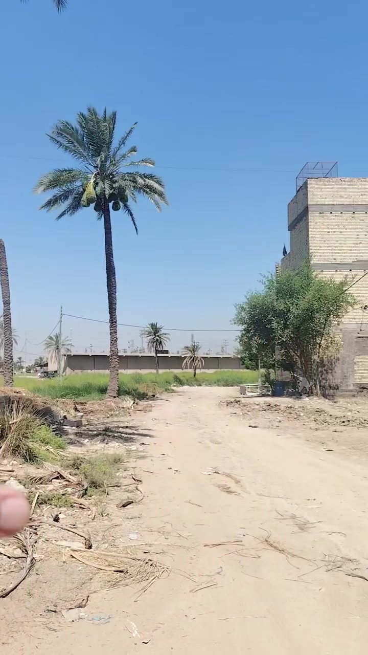السلام عليكم يعلن مكتب الكوخ للعقار عن بيع مشتمل هيكل طابو زراعي خلف مجمع الصالح باقي التفاصيل داخل الفيديو للإستفسار مراجعة مكتب الكوخ او الاتصال على الأرقام التاليه
المساحه 150م
الواجها 7.5م
النزال 20 م
السعر 58 قابل للتفاوض للإستفسار مراجعة مكتب الكوخ او الاتصال على الأرقام التاليه
***********
***********
