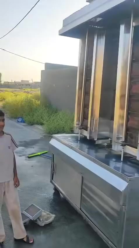 🔥 للبيع مشواية ستانلس ستيل 🔥
مناسبة جداً للمواكب الحسينية والمطاعم والمشاريع الغذائية
✅ تصميم عملي ومتين
✅ ستانلس ستيل سهل التنظيف
✅ تحتوي على 3 أقسام للشوي
✅ مجهزة بسطح عمل سفلي وخزائن للتخزين
✅ مناسبة للاستخدام التجاري والخدمي

📞 للتواصل والاستفسار:
***********

📍 البيع بسعر مناسب
سارع بالحجز قبل البيع.
