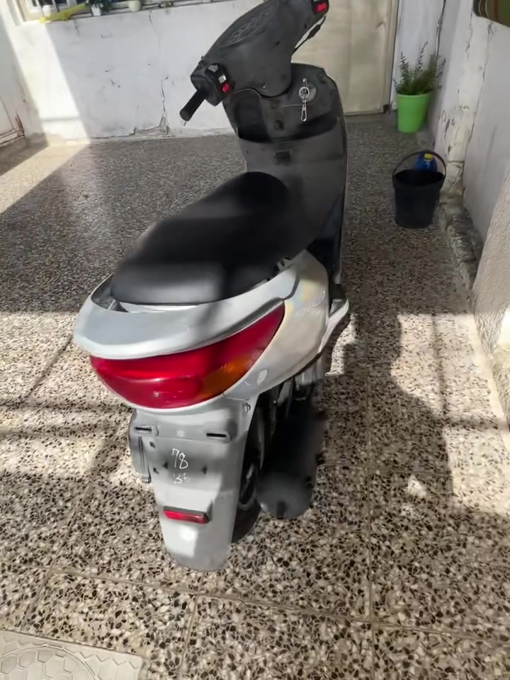 بريز   رمبه صاله شهر برغي مامفتوح بيه شلعه ومعدل مناقصه برغي اوراقه كامله مكانه بغداد الحسينيه 650 بي شي قليل ***********
