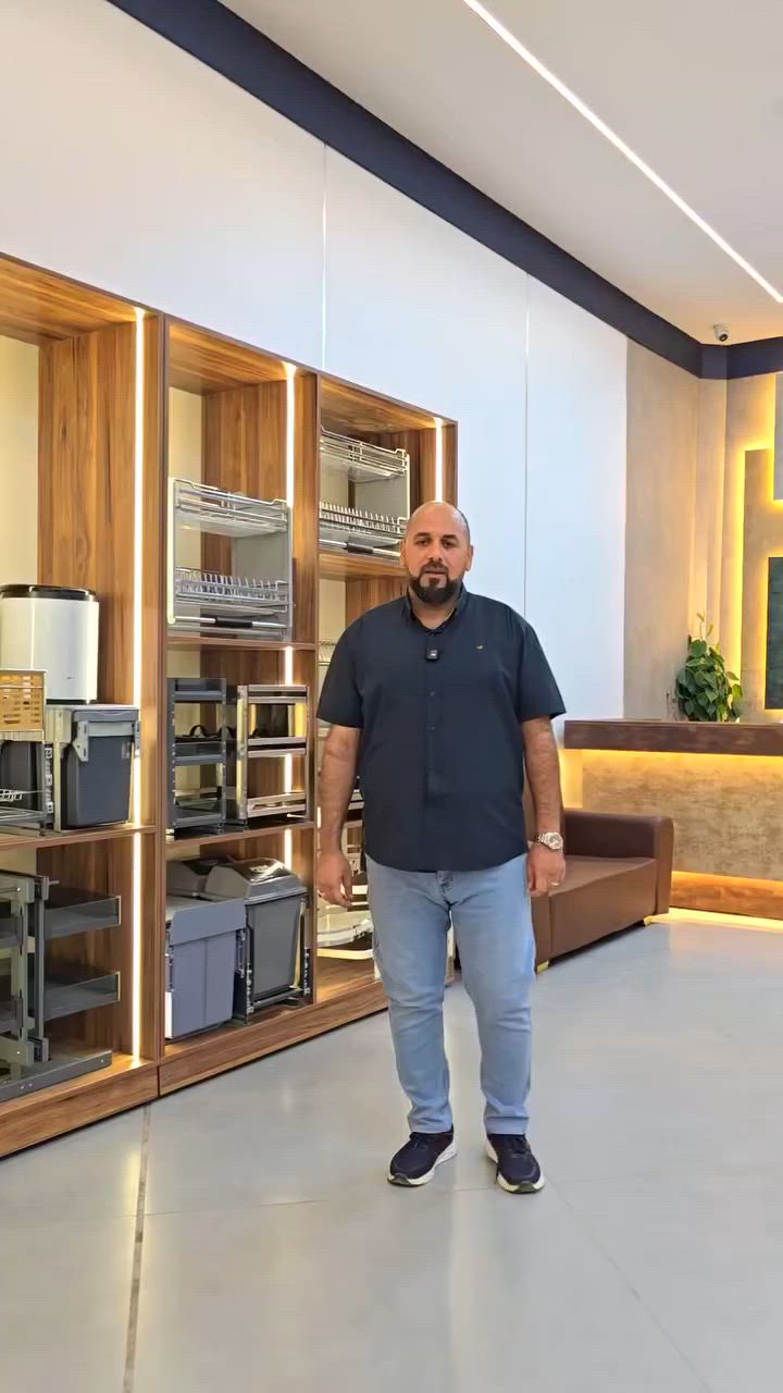 النجف الاشرف - شارع السلام- الاربع شوارع
***********-***********
