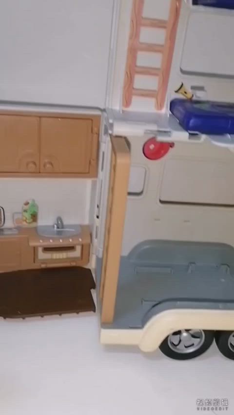 اغراض بلوي مع شخصيه بلوي صغيره
كرفان ينفتح كله وسياره ايس كريم وقارب
سعر المجموعه ١٥


**إذا كنت صاحب هذا الإعلان وتريد حذفه لأي سبب، رجاءا أرسل رسالة إلى الدعم الفني**