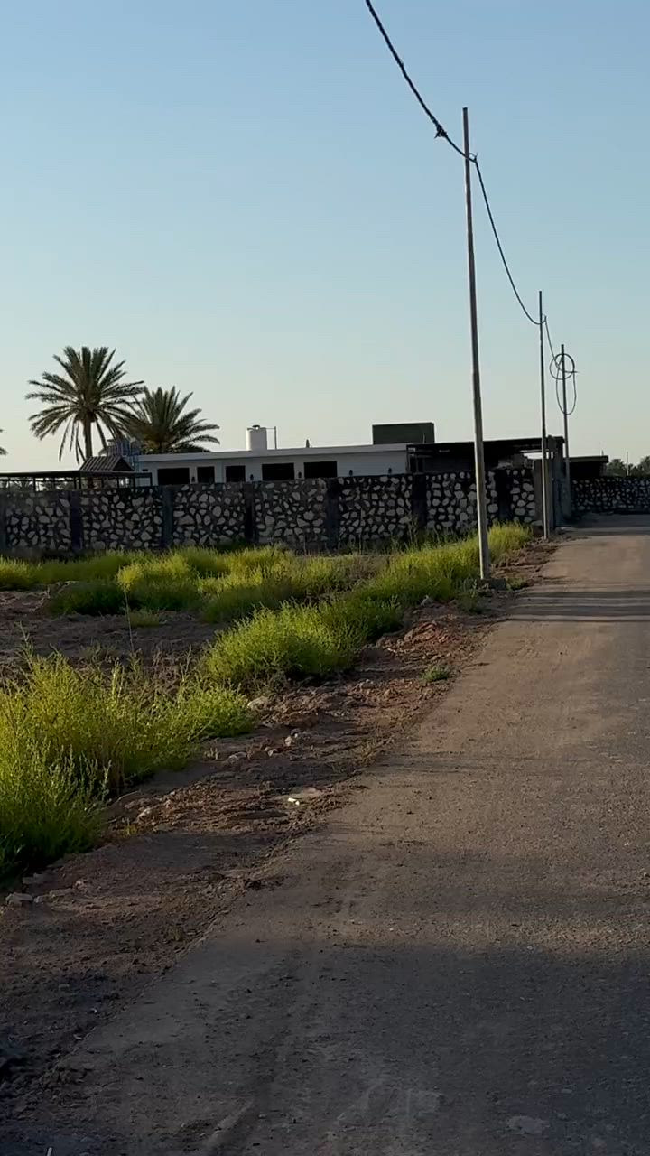قطعة ارض زراعي ٧٢٠ متر  سند باسمي خدمات كامله ( مي و تبليط و كهرباء)
مربعه بشارع كله مزارع واقعه في منطقه اللووز ( مزارع بحريه ) ١٠ دقايق عن مركز الحله // خدمي النيل  *********** السعر ٦٠ و بيها مجال
