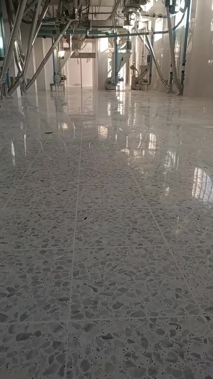 تريد لمعه ثابت ودأميه؟ 
ختار الكادر الصح ☑️✅الي يوفرلك جلايات حديثه. وليس جلايات تقليديه. 
اترك لاسعار رخيصه لان كل ماقل سعر قلت مواد جلي وراح يقل عمر لمعه. 
✨ جلي أرضيات بأحدث الأجهزة الإيطالية ✨. عملنا بجلايات حديثه 📍📍 تمتاز بسرعه العمل.والمعه ثابته  💎🥇
🔹 نستخدم نانو سيراميك – طبقة زجاجية ولمعة دائمة 💎
🔹 لا نستخدم الشمع أو الكاز ❌
🔹 تلميع ببودرة إيطالية أصلية (وليس الملح)
🥇يوجد لدينا جلايات حديثه للمواقع والمساحات المفتوحه. مع جلي كافه انواع الصبه لاسمنتيه. 🥇
💠 الأسعار:
• كاشي قديم: 5 آلاف للمتر ✅
• كاشي خام ومرمر طبيعي: 6 آلاف للمتر ✅
• أقل من 100 متر: فقط 400 ألف ✅
🫵,جلي الصب الكونكريت .أقل مساحه الف متر سعر المتر 22الف 👉
🔧 جلي أرضيات (مرمر – كاشي – كرانيت – كونكريت)
🔧 معالجة الحفر والتشققات
🔧 جلي بايات الدرج بكل أنواعه

🏠 متوفر لدينا كاشي موزاييك ومرمر لتجهيز المنازل والمواقع بأفضل الأسعار

📞 *********** (واتساب)
📞 ***********
📍 العمل داخل بغداد. توجد لدينا كوادر كافة محافضات العراق #

