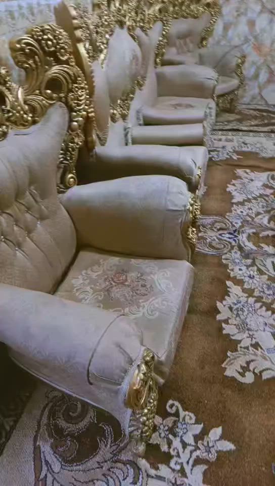 السلام عليكم
تخم زان مصري لبيع 
10 مقاعد مع 3 طبلة هديه 
لسعر 700 وبي مجال 
مكاني مدينة الصدر 
ه‍ ***********

