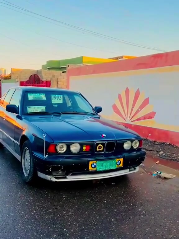 السلام عليكم بيئم 525 موديل 93 رقم نينوى فحص گمرگ مدفوع بيها واجهت مرور صاحبها ماعندي تواصل  بچم عريض  مكينه 6 شرط المكينه والگير گير عادي فول نشاط كهربائيات كلها شغاله صدر جديد تايرات نضاف داخل لونين ترايك 200 منضومت لايت جديده غرفتها جديده كشانه جلد +دوشمه ويل كب عنكبوت جامات كهرباء كلهن شغالات گشرها حيل حلو نصبتها حلوه السعر 18 شي قليييل مكاني صلاح الدين بيجي ***********
