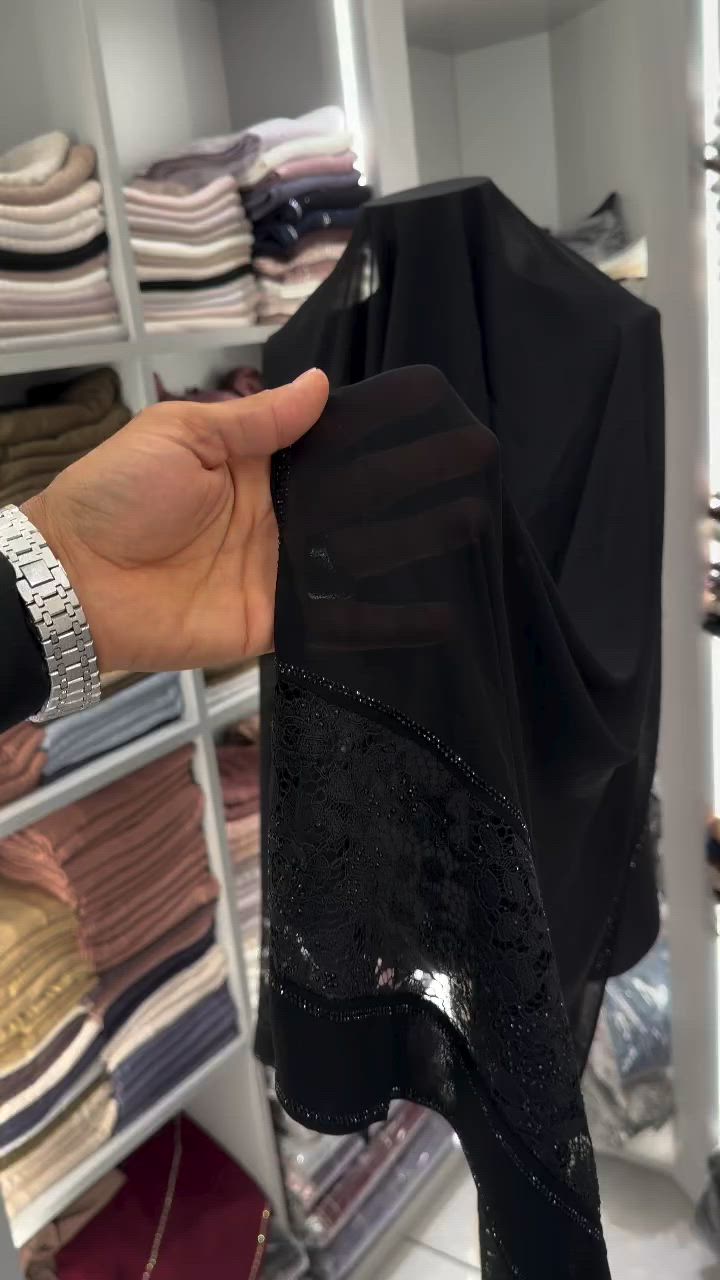 ناوازە ترین جوان ترین جۆریی لەچك لای ئێمەیە 🧕🏻
مۆدێل (دان تێڵ تووبان) فقد ڕەش✨🥹#حیجابات #سەرپۆش #لەچک #بابەتی_ئافرەتان #foryoupage💙


**إذا كنت صاحب هذا الإعلان وتريد حذفه لأي سبب، رجاءا أرسل رسالة إلى الدعم الفني**