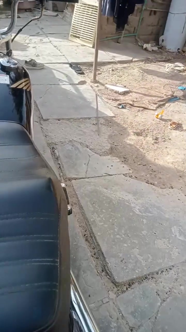 سلام عليكم دراجه سيجي نامه اصلي تعمير 26 دراجه انضف من صوره   كلك. كلك سعر 575 اله ربع مابيعها لا طب دكلي طيح مابيع    توها معمره  مكاني ناصريه اسكان صناعي ارد فقط وتساب  ***********
