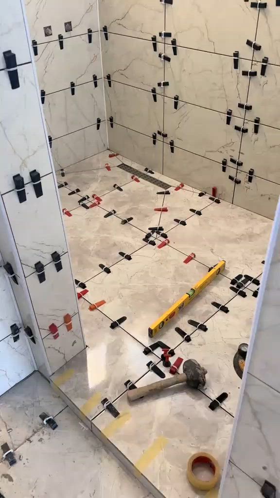 سيراميك 
ارضي جدار  
متفرغ للعمل