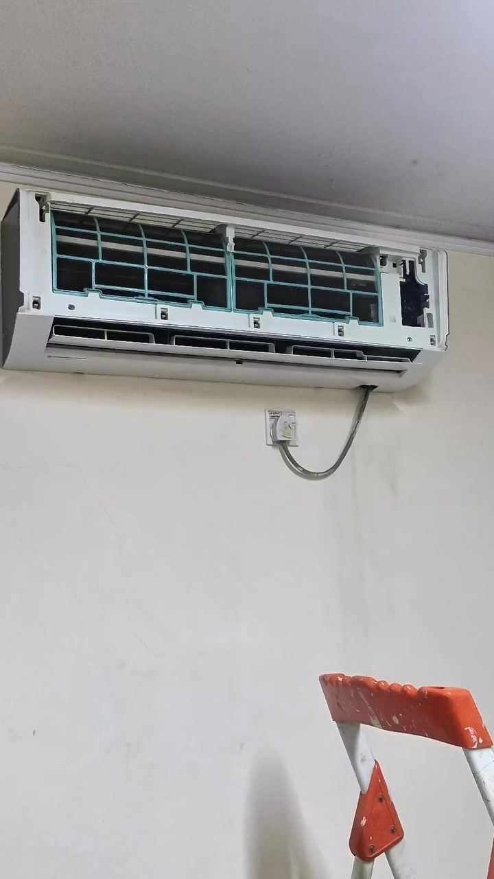 بسم الله الرحمن الرحيم
جانب من عمل كادر المهندس للتبريد 
مدينة بسماية وجميع مناطق بغداد 
تعلن شركة المهندس للتبريد عن الخدمات الاتية داخل مجمع بسماية ومناطق بغداد كرخ ورصافه
تصليح ثلاجات 
تصليح مجمدات 
‏فتح سبلت 
‏تنصيب سبلت 
‏شحن غاز r22 
‏شحن غاز r410 
‏تنصيب سبلت مدة 
‏صيانة عامة للسبالت 
‏تنضيف السبلت + تفصيخه
‏ايجاد الليك ومعالجته
‏تقديم المحجر
‏شد بردات حجم كبير 
‏شد بردات حجم زغير
‏اضافة نقاط كهرباء 
‏شد بنكات
‏تبديل الگيزر 
‏شد شمعة حجم كبير 
‏شد شمعة حجم صغير 
‏شد ليد 
‏كادر موجود على مدار الساعة 
‏للتواصل واتس ***********
@إشارة 
‏
