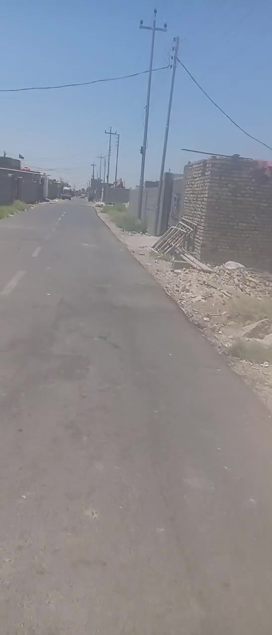 سلام عليكم بيت للبيع منطقت التاجي ماساره الاول سند خمسه وعشرين مساحه 250متر ***********
