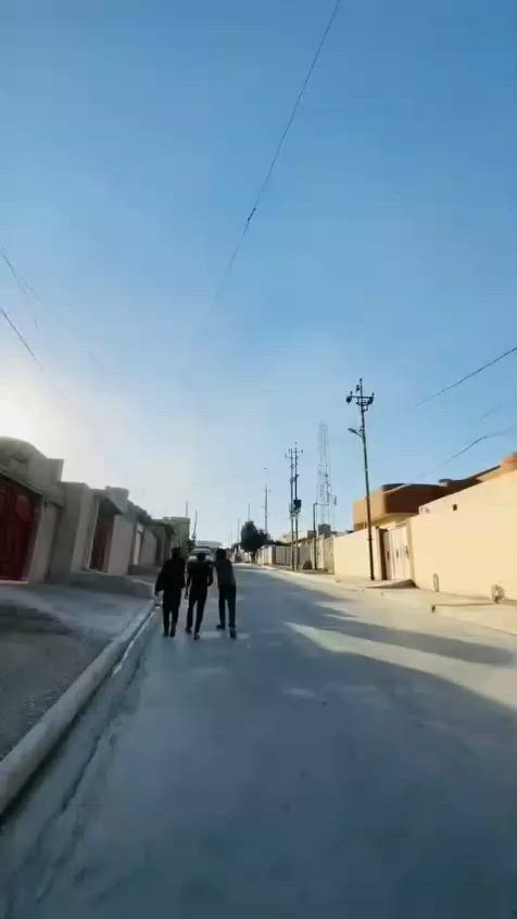 السلام عليكم بيت للبيع عنوان
. موصل الأيمن حي التنك

مساحة 200 / واجها 7 / عمق 29

البيت سند 2025جديد

*********** / رقم التلفون
