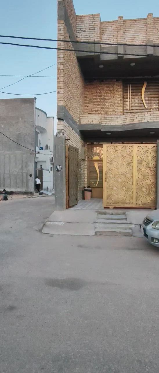بيت للبيع سند 25قرار
مساحه 220متر بناء درجه اولى طابقين كلش حلو مرتب
بناء طابوك كونكريت مسلح جاهز للسكن ويصلح حسينيه او بيت للسكن يبعد عن الشارع العام 30متر طريق كربلاء طويريج طريق الزوار
وكامل خدمات(ماء-كهرباء-تبليط-مجاري-مولد ذهبي-مدارس البنات -والولد جدن قريبه)
للتفاصيل اكثر اتصل
*********** وسام ال كميش 
*********** مختار الاسدي الاسدي 
مكتب سما الفردوس للعقارات
عنوان المكتب طريق كربلاء طويريج خدمي الزوار عمود334 قرب المعهد التقني
