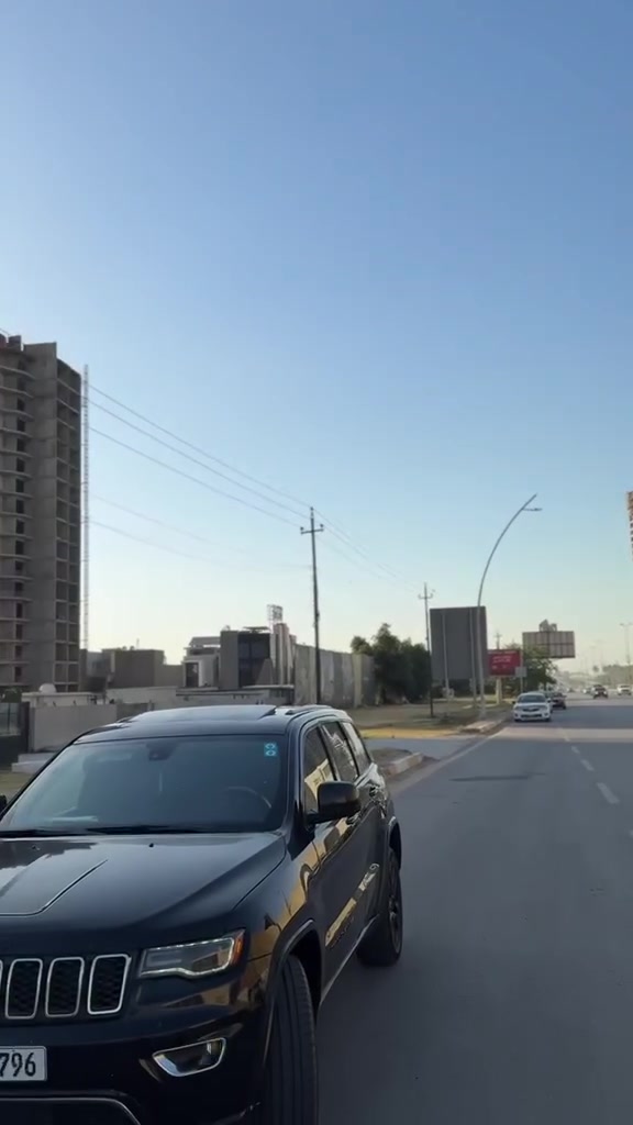السلام عليكم جيب كرائد شيروكي موديل 2018بسمي سونار داخل المنشور مكينه 3.600كير تبريد حداديه تخم تاير مكفول ومكفوله من الدواخل بيع ومراوس السعر 165 مكان السياره بابل مركز المدينه ***********

