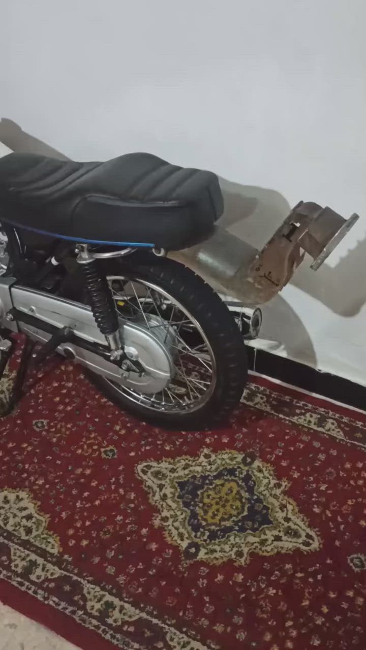 سلام عليكم دراجه للبيع شاصي 2021اصولي مكينه ما مفتوحه دراجه مرتبه السعر 900او بيها مجال للشراي ول مو شراي لا يراسل متواجد خاص ***********
