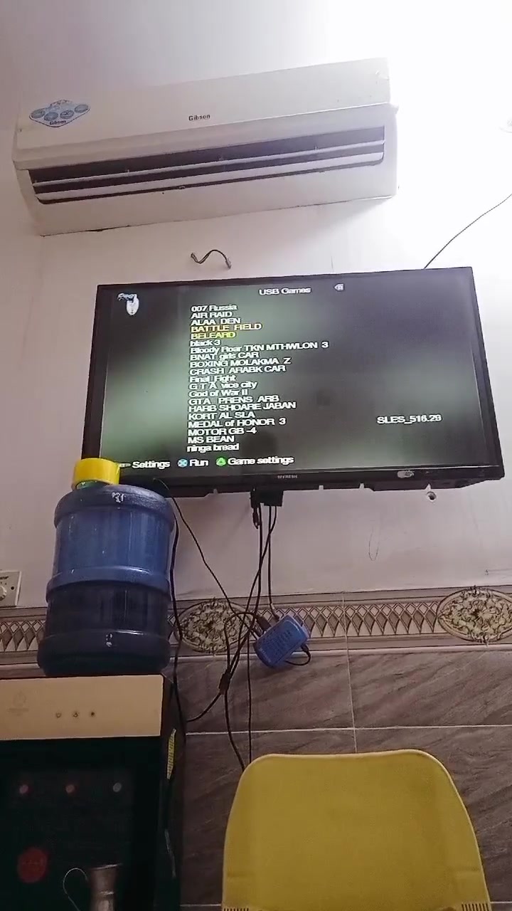 بلي 2 مهكر للبيع
كامل ملحقات متروس العاب 
سعره 45 الف 
مكاني كربلاء كنطرة السلام وعندي توصيل