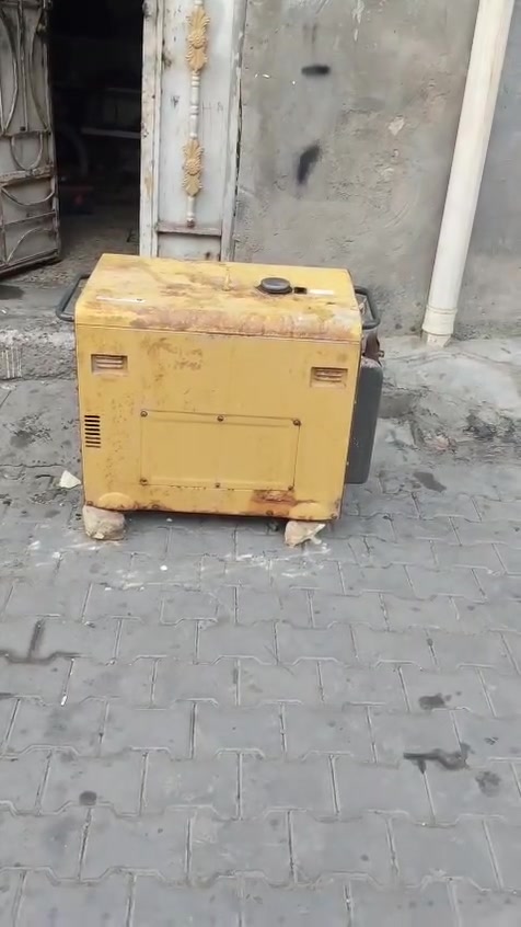 مولدة كاما كاتم 30 امبير شرط فله تشغلها الك  تشغيل سلف مضمونه لا مصلحه ولا ملعوب بيها مولده جديده ومتروكه وما مشتغله الا قليل سعرها 350 وبيها مجال قليل للطيبين مكاني البصرة للتواصل ***********
