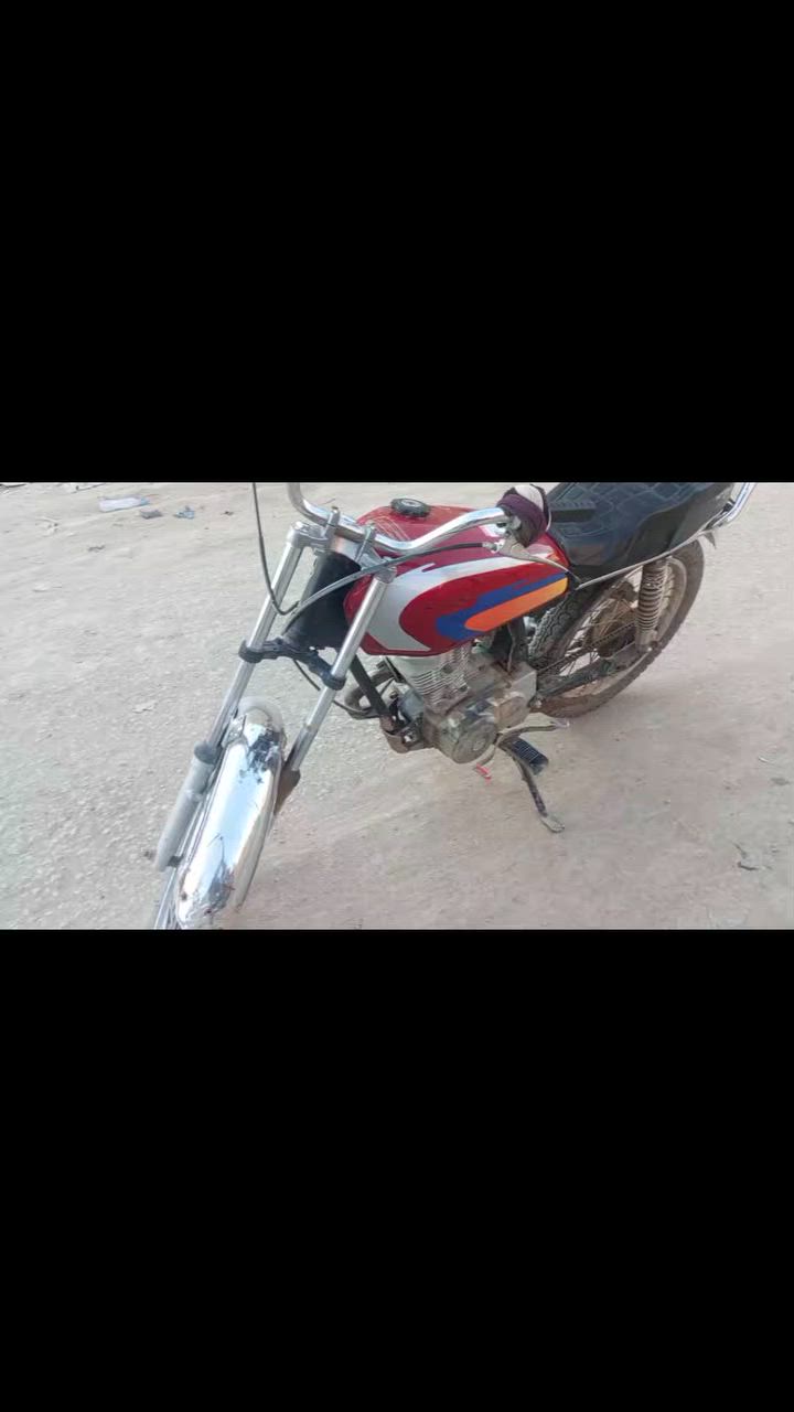 دراجه البيع مكفوله من  سرقه شغاله تفاصيل أكثر خاص سعر 200و ٥٠  وبيه مجال مكاني ديوانيه سنيه


**إذا كنت صاحب هذا الإعلان وتريد حذفه لأي سبب، رجاءا أرسل رسالة إلى الدعم الفني**
