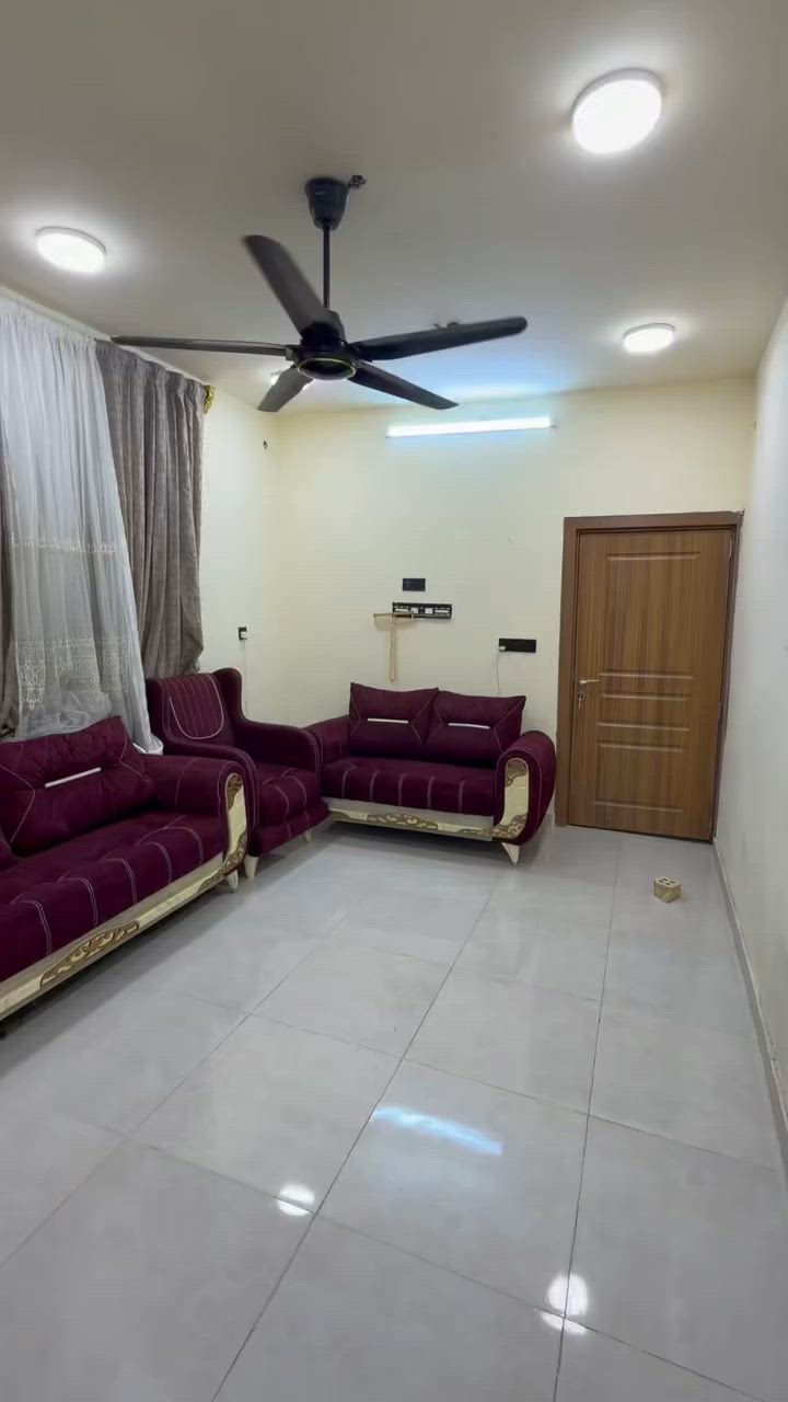 للبيع المساحة 100متر الوجه 5نزال20العنوان سبع البور الاستفسار اتصال او مراسله ***********
