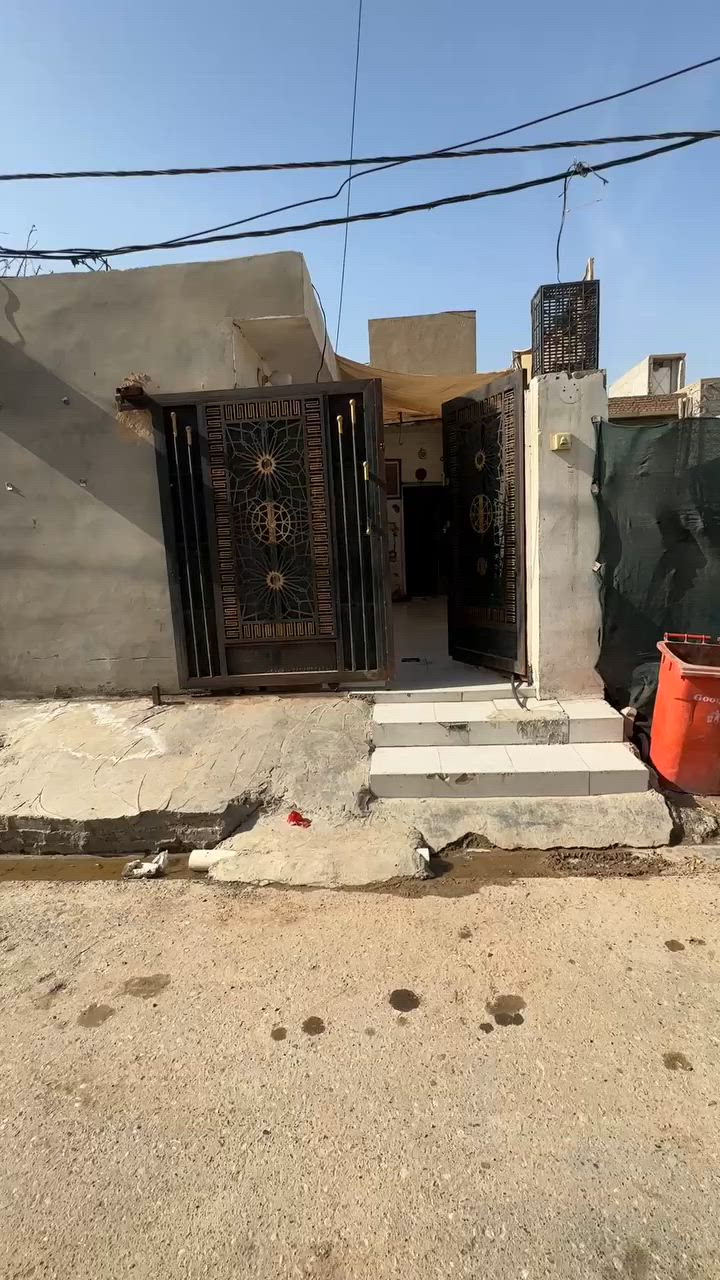 بيت للبيع مساحه ٨٨ متر
السلام عليكم اخوان بيت للبيع مساحه ٨٨ متر طابو صرف بأسمي العنوان / التحرير / دور الضباط الثانيه . 
شراي اتصل وبيك خير وادلل /***********
