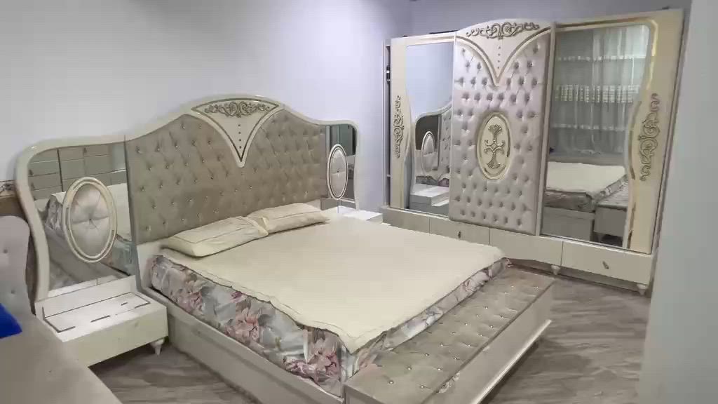 تاقم نوستن ساڵێکە کڕدراوە 
لە تورکیاوەتەڵەب کراوە 
چەمچەماڵ 
بە ٢٤ وەرەقە کڕدراوە دەیداتەوە بە ٩ وەرەقە


**إذا كنت صاحب هذا الإعلان وتريد حذفه لأي سبب، رجاءا أرسل رسالة إلى الدعم الفني**