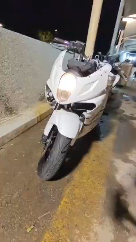 سلام عليكم شباب هايسونك  بطح محور مكينة جديدة 150 ccطك جيس رايديها ب 900الف وبيها مجال حك الجية مكلف بالنشر والولد يكفلها عشاير وقانون للتواصل فقط واتساب ‭***********‬
