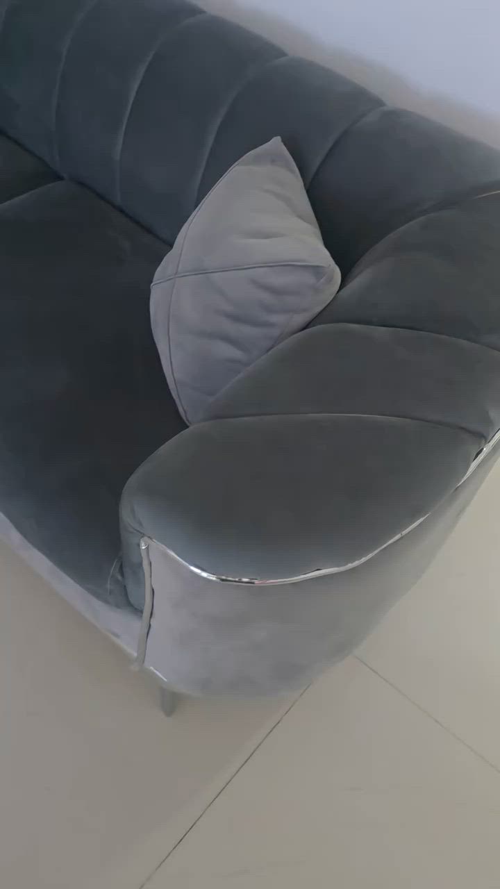 سلام عليكم تخم مستعمل للبيع التخم جديد استعمال قليل مال عائله نفرين بس هو مكلفه مليون و نص انتو بيش تقيمو


**إذا كنت صاحب هذا الإعلان وتريد حذفه لأي سبب، رجاءا أرسل رسالة إلى الدعم الفني**