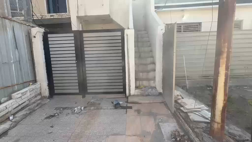 مشتمل للإيجار طابق ثاني يحتوي على غرفه نوم او صالة او مطبخ او صحيات حي جهاد الشارقه السعر 350. للاستفسار ***********.
