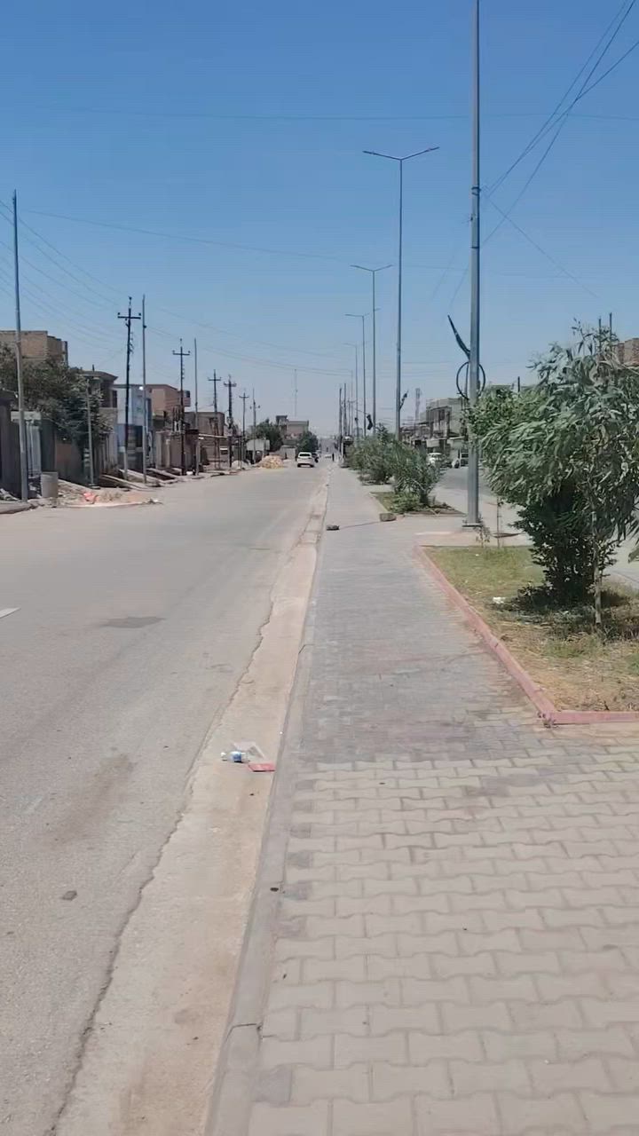 قطعه للبيع في واسط كوت منطقه الفلاحية مساحه ١٠٠ متر شارع ١٢ متر الوجهه ٥ متر النزال ٢٠ متر قريب على شارع ٣٠ السعر اتصال على رقم ***********
