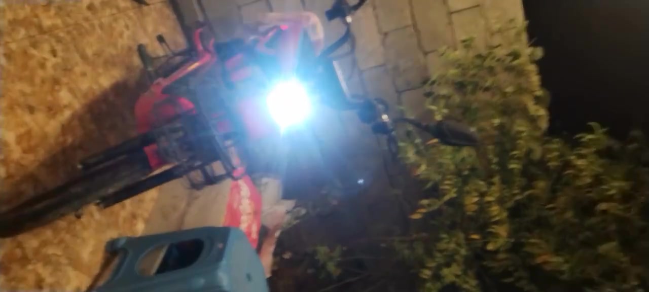 باسكل شحن للبيع مكاني ديالى بعقوبه ناحية العباره قريه حد الاخضر بس بطاريات عدد 2تعبانات السعر 150.
التواصل على هاذ الرقم/***********
