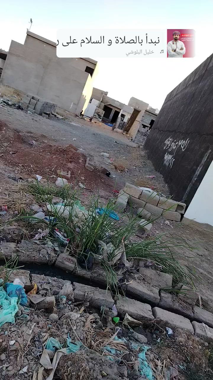 ابيعه مستعجل شورجه خلف صيدلية به رزى ١٠٠متر ٢٠ بي مجال قليل وه هاي ره قمي خابرني ***********او ***********
