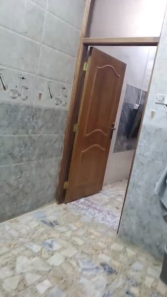 بيت طابو زراعي للبيع ١٠٠ متر طابقين ونص يحتوي ع غرفتين وصالتين واستقبال ومطبخ ومنور وترك وصحيات ثنين وغرفه الثالثه ماكامله  البيت نظيف اي نقص مابي والشارع تبليط خدمات كامله 
العنوان الشعب .
مقابيل سيطره الشعب منطقه السريدات 
السعر ب١٢٠ وقابل للتفاوض
للاستفسار
***********
